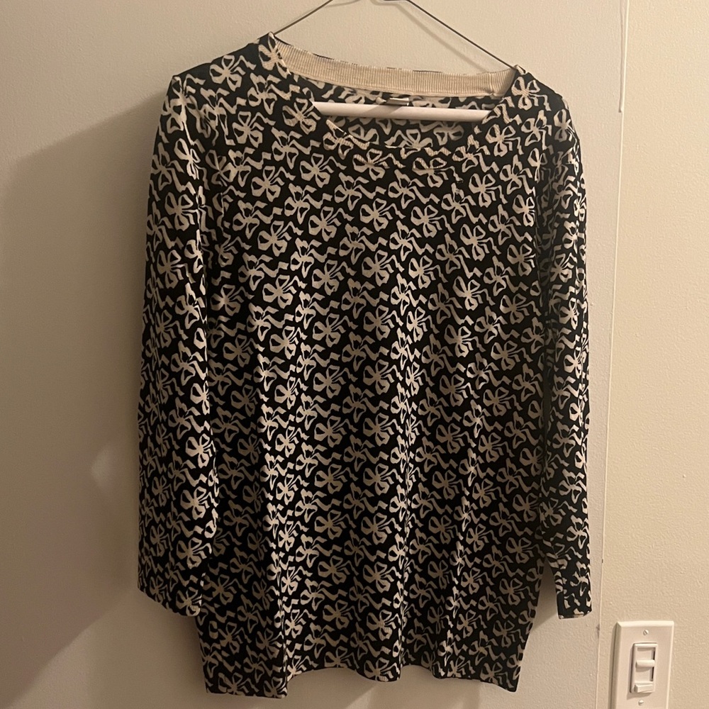 3/4 sleeve lightweight jcrew sweater. Ribbon pattern in black + cream/white in L